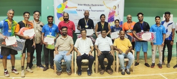 Inter-media badminton, TT: Bambino bags 3 gold