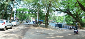 Chandor railway crossing to be closed permanently for traffic from Monday