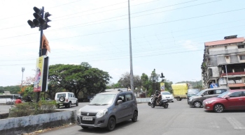 Motorists upset with chaos at Gogol traffic circle