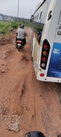 Road to Mapusa under bypass road needs to be repaired