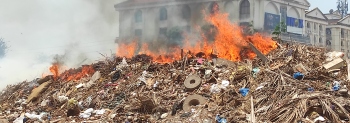 Residents exposed to hazardous smoke as authorities turn blind eye to mini-dump