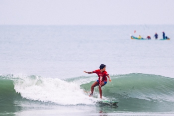 Goan surfer Sugar shines at Indian Open