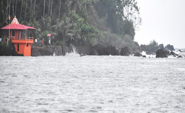 Cutbona vessels stay ashore as   Sal mouth hinders season start